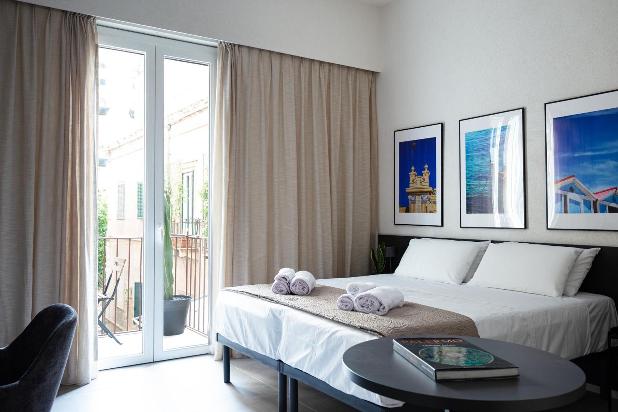 Palermo Holiday House - Suite & Rooms, Centro Politeama — Photos 1